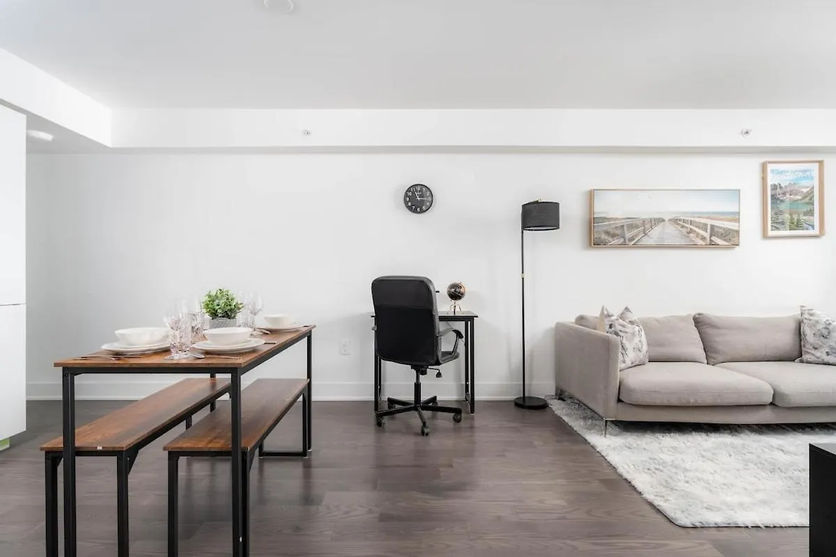 Downtown Condo With 2 Beds - Sleeps 3 By Yorkville Toronto 0*,  Canada