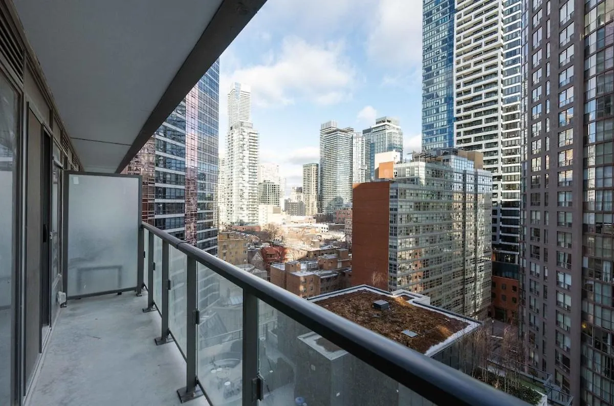 Holiday home Downtown Condo With 2 Beds - Sleeps 3 By Yorkville Toronto